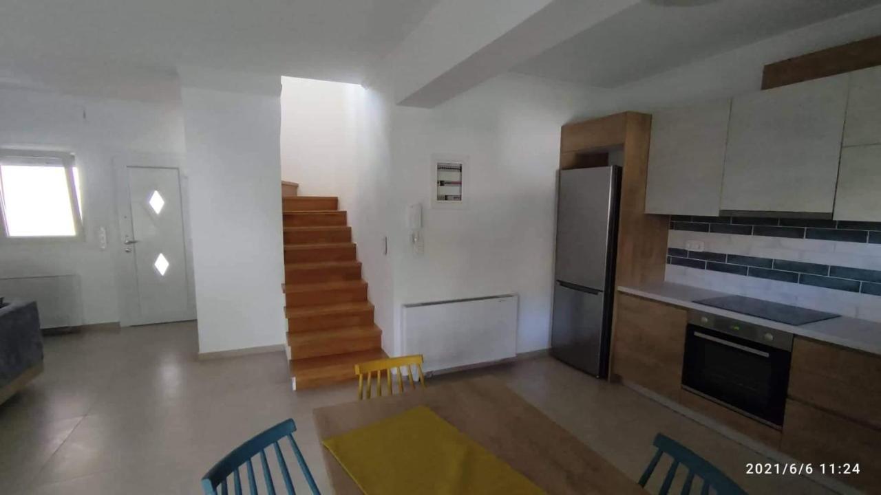 Holiday Lefkas Sunrise Luxury Appartments Nikiana Bagian luar foto